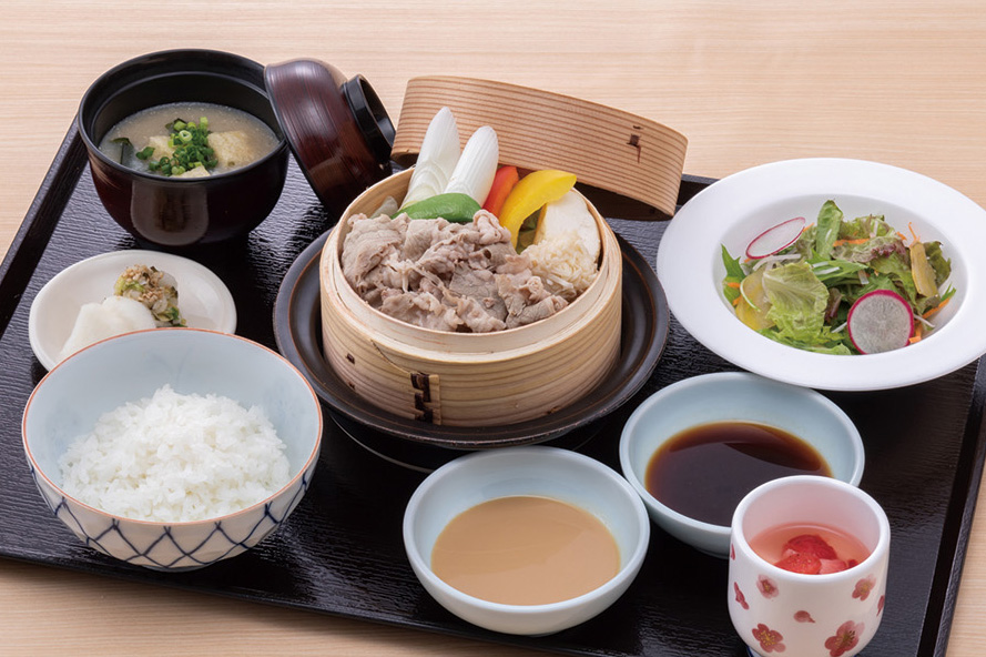 ☆レディースセット☆牛肉とセイロ蒸しセット