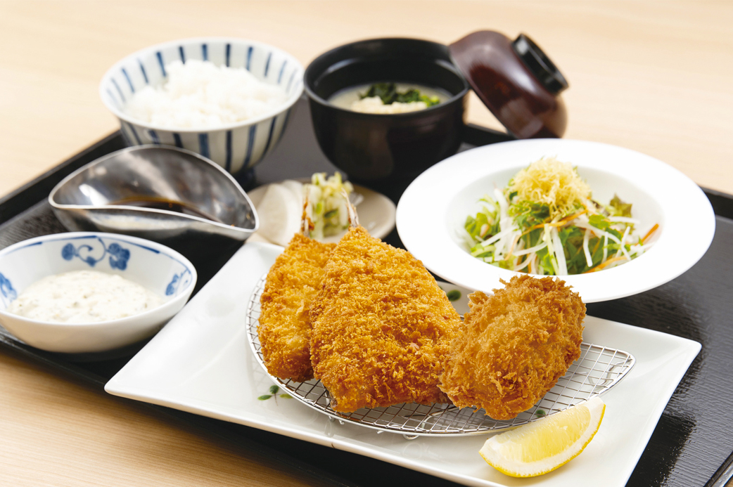 鰺フライとジャンボ牡蠣フライのセット