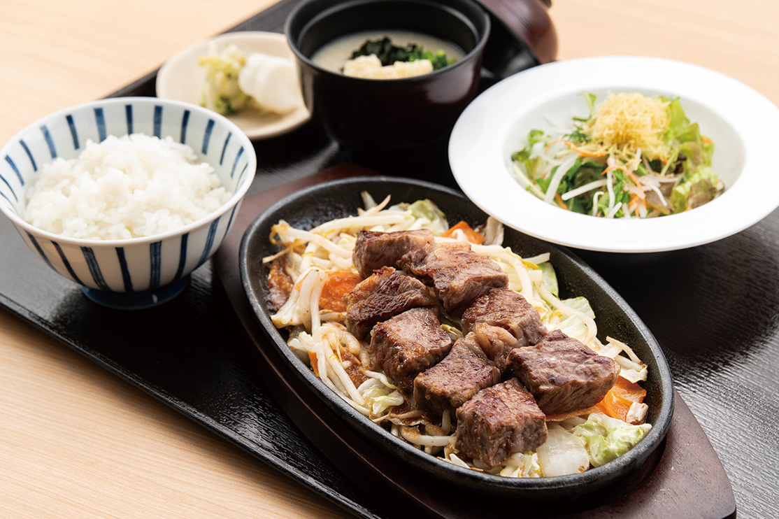 鹿児島県産黒毛和牛の鉄板焼セット